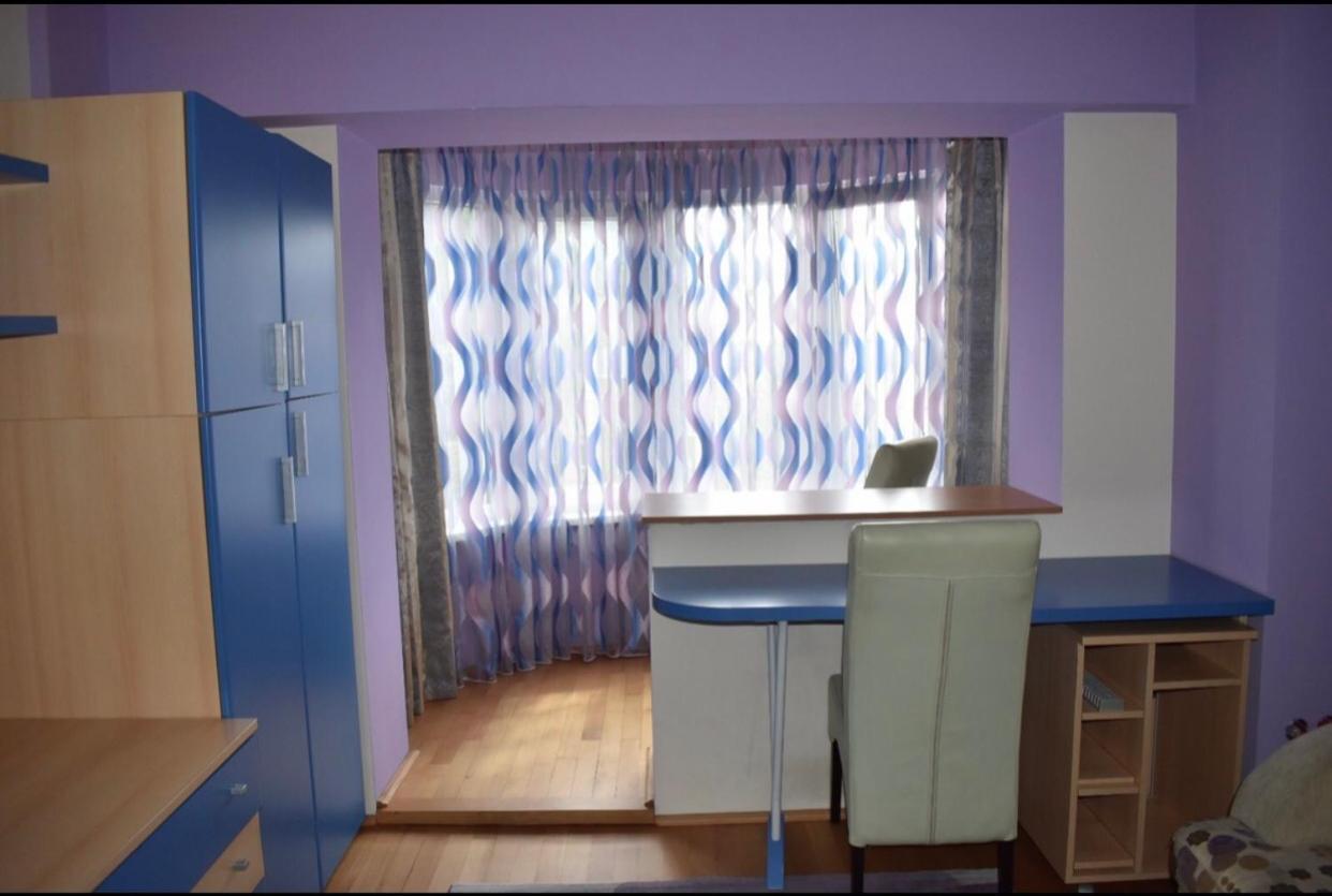 Central Apartment 4 Rooms Брашов Екстериор снимка